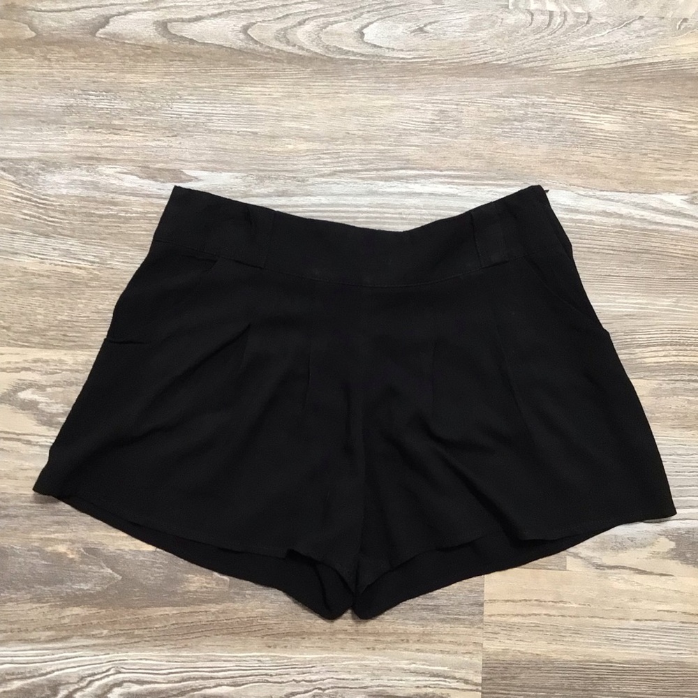 A. Byer Black Side Zip High Rise Pleated Dress Shorts 9